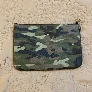 Cosmetic/toiletries waterproof case